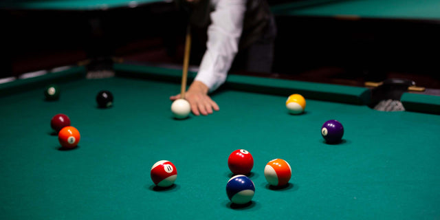difference between billiards snooker and pool